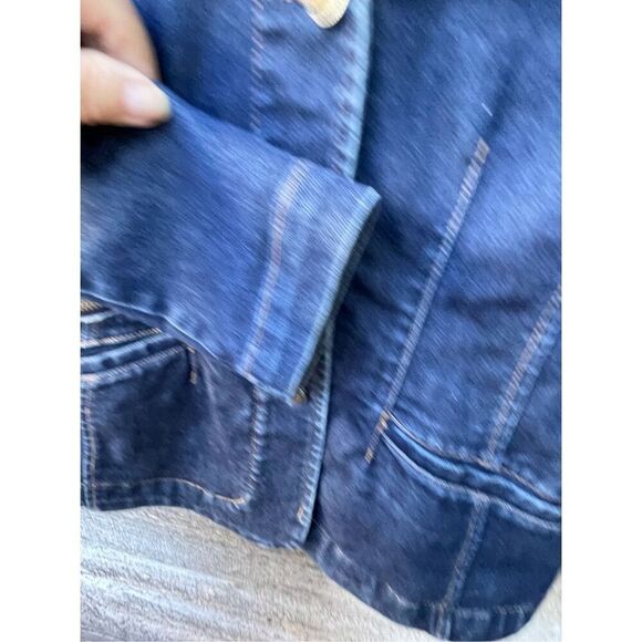 Royal Robbin’s size S denim jacket. - Picture 4 of 6